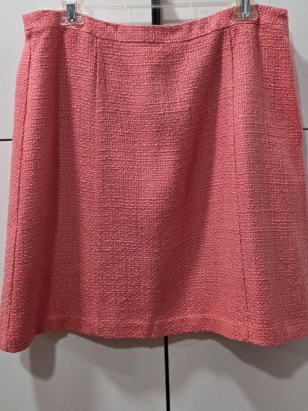 Pink tweed A-line mini skirt from the brand Apt. 9
